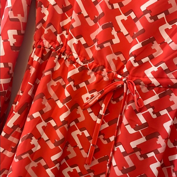 Red Geometric Pattern Dress - Picture 3 of 5